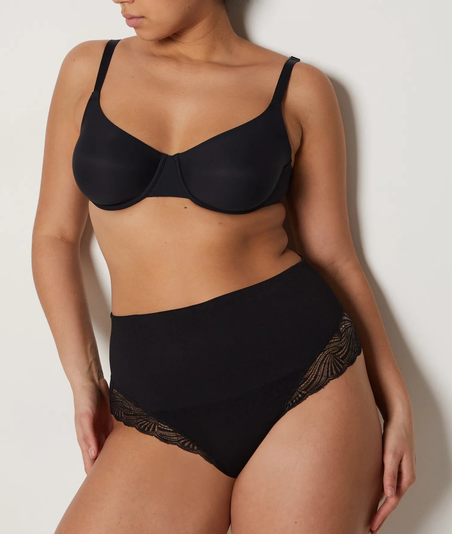 Etam High Waist Thong With Lace Details- Medium Control BLACK Hot