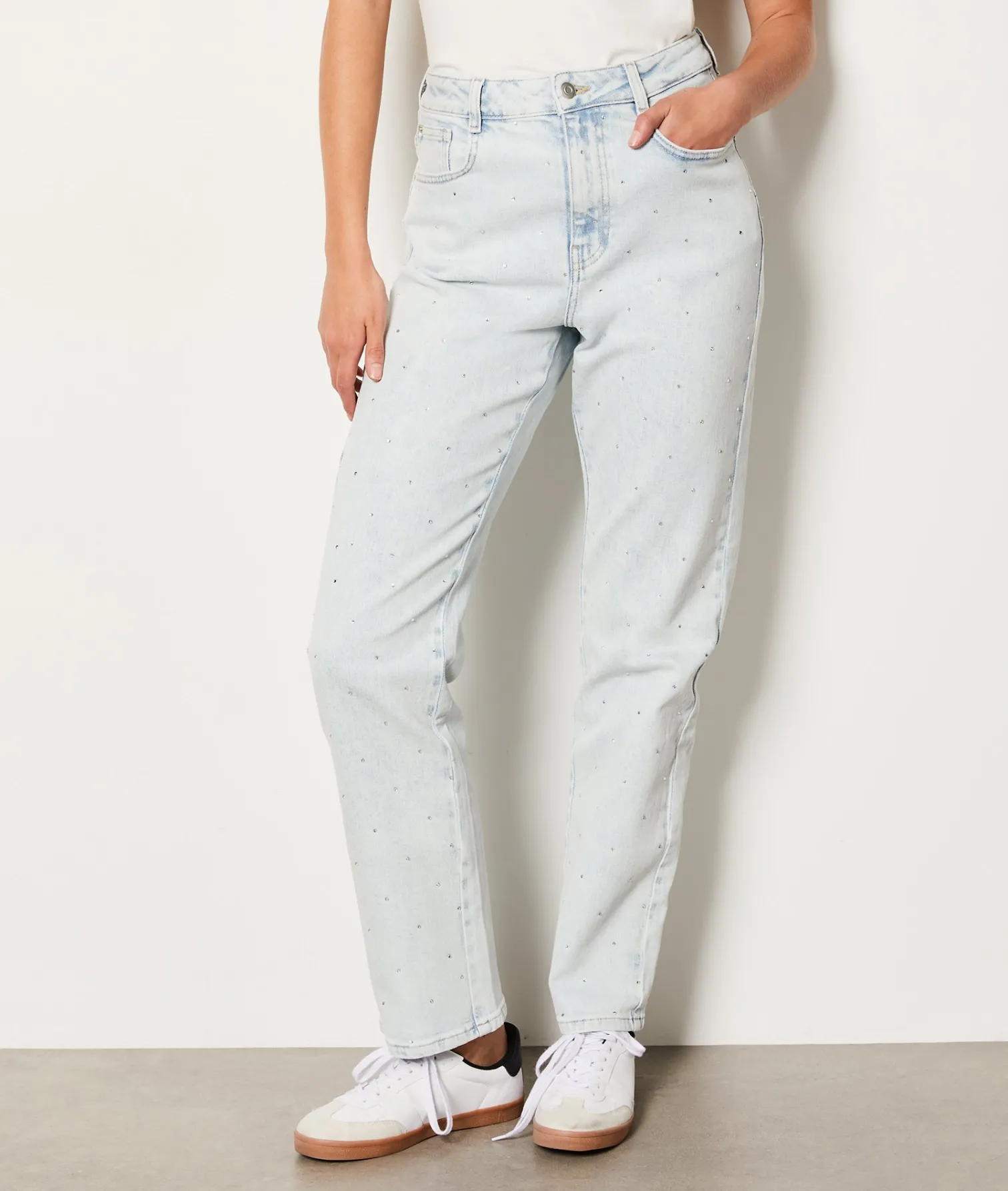 Etam Mom Jeans with Rhinestones SKYBLUE Store
