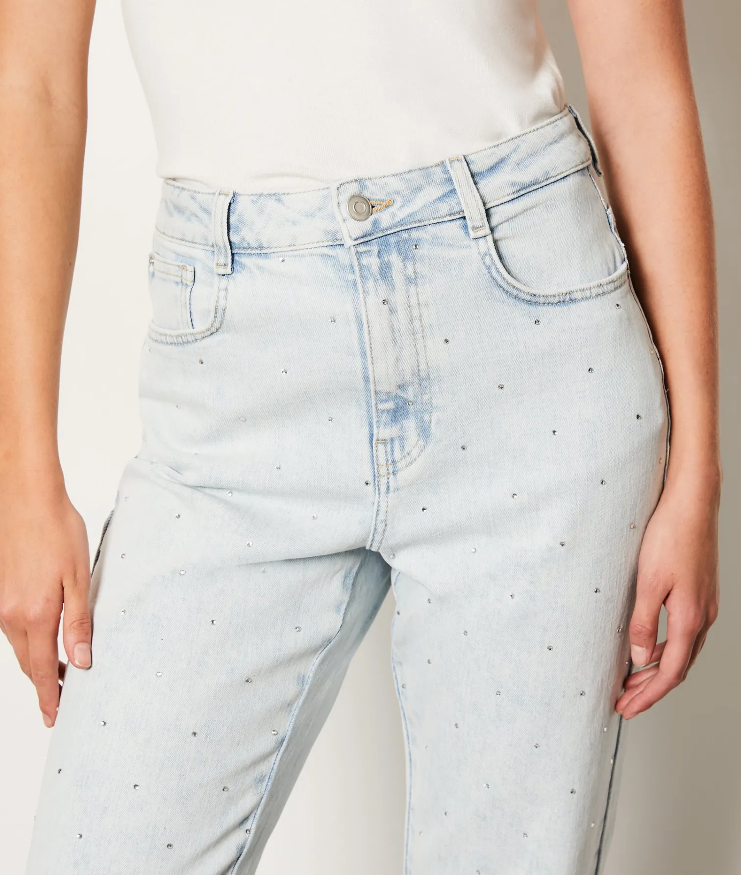 Etam Mom Jeans with Rhinestones SKYBLUE Store