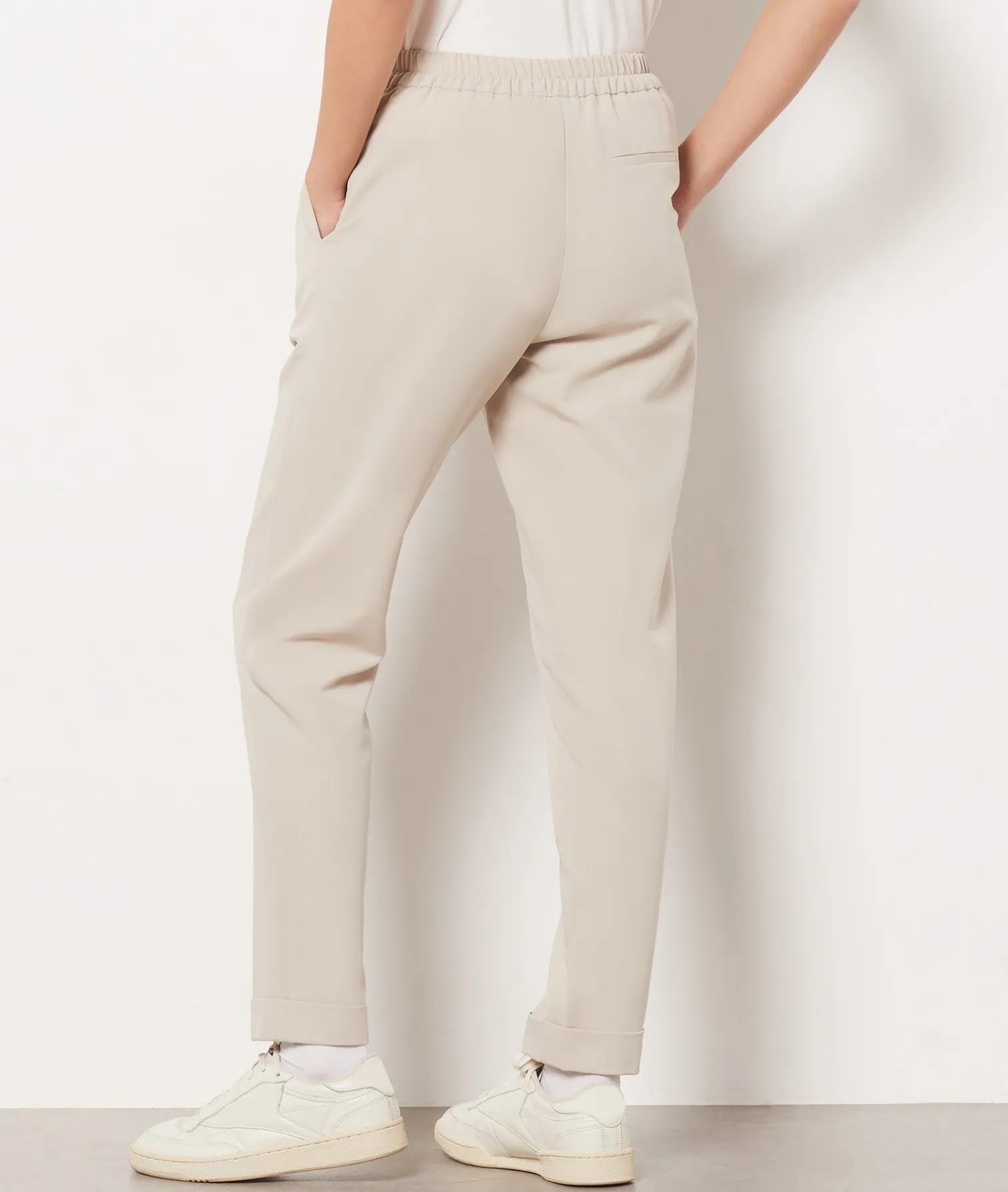Etam Trousers with a cigarette cut SAND Fashion