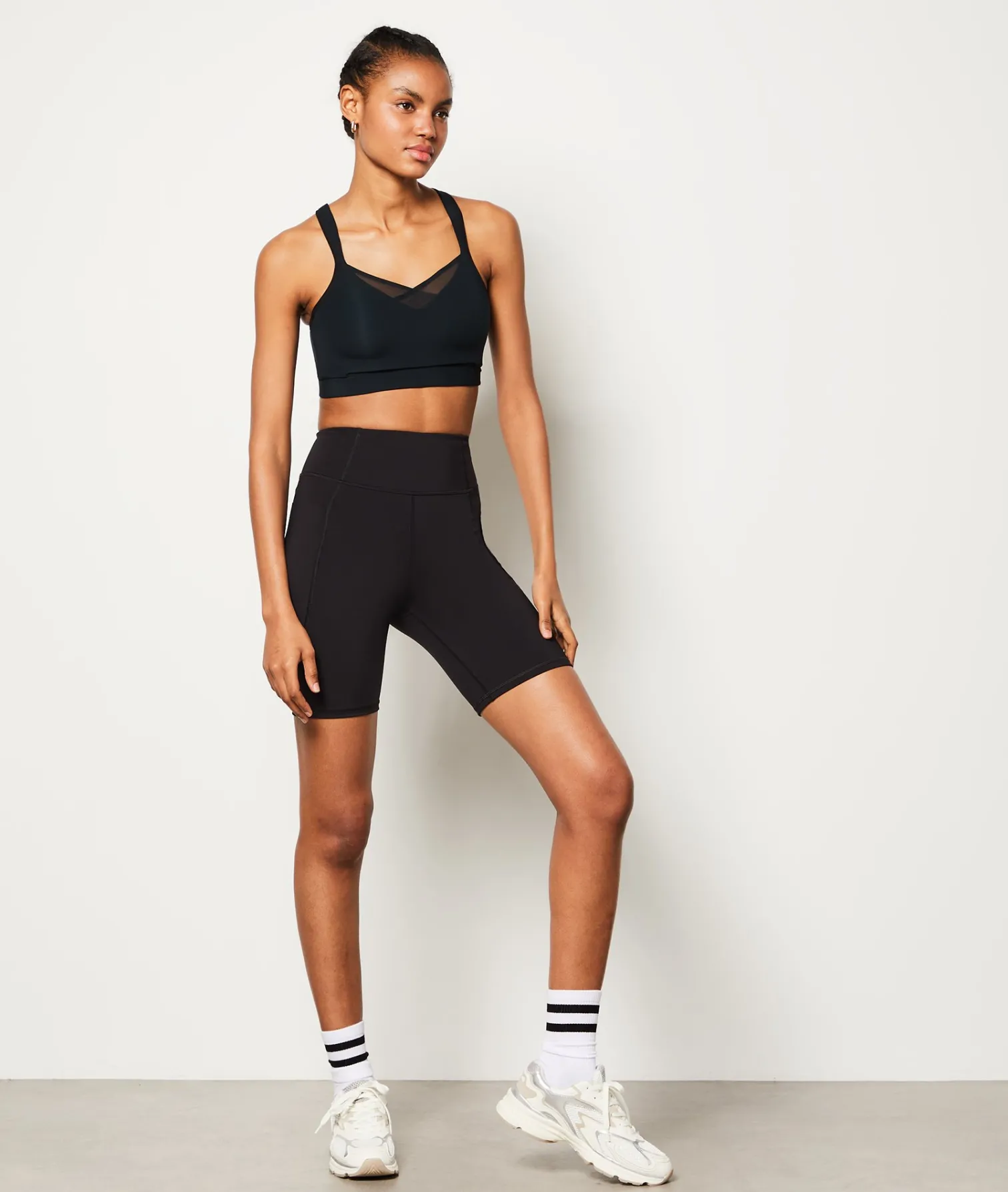 Etam Wireless Sports Bra - Strong Support BLACK Store