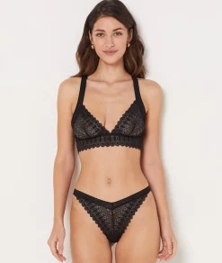 Etam Wireless Triangle Bra in Lace BLACK Online